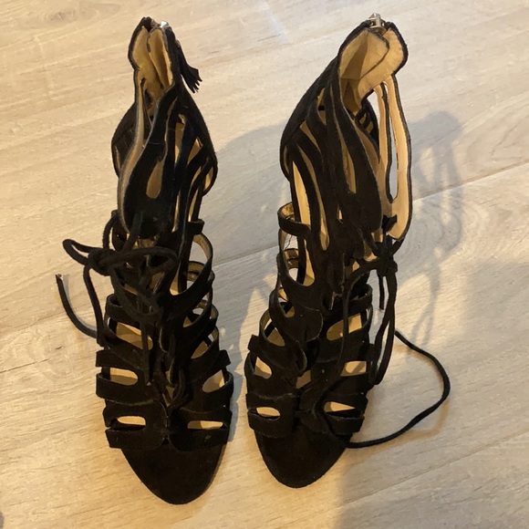 Nine West Suede Lace Up Heels 👠 - Picture 4 of 7